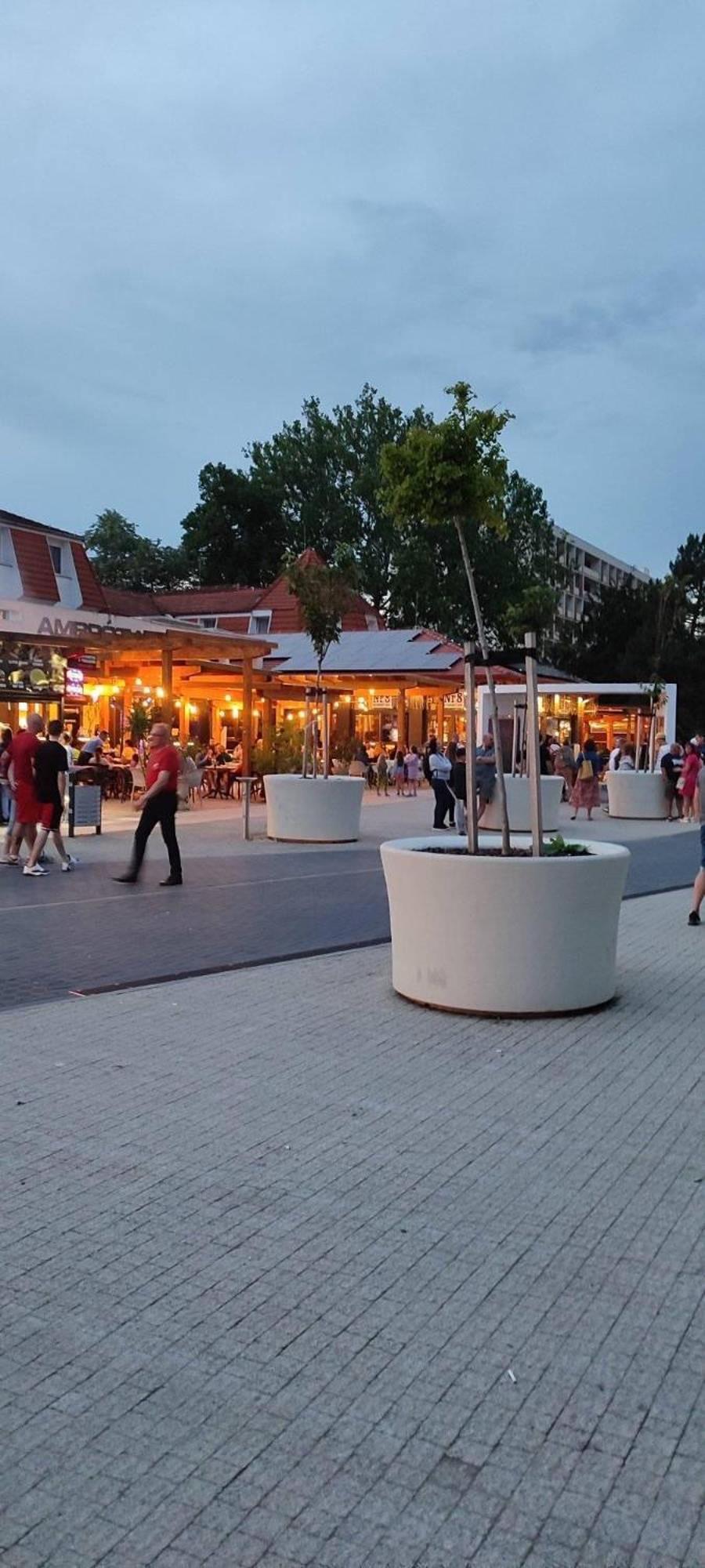 Lux Apartman Villa Hajdúszoboszló Exterior foto